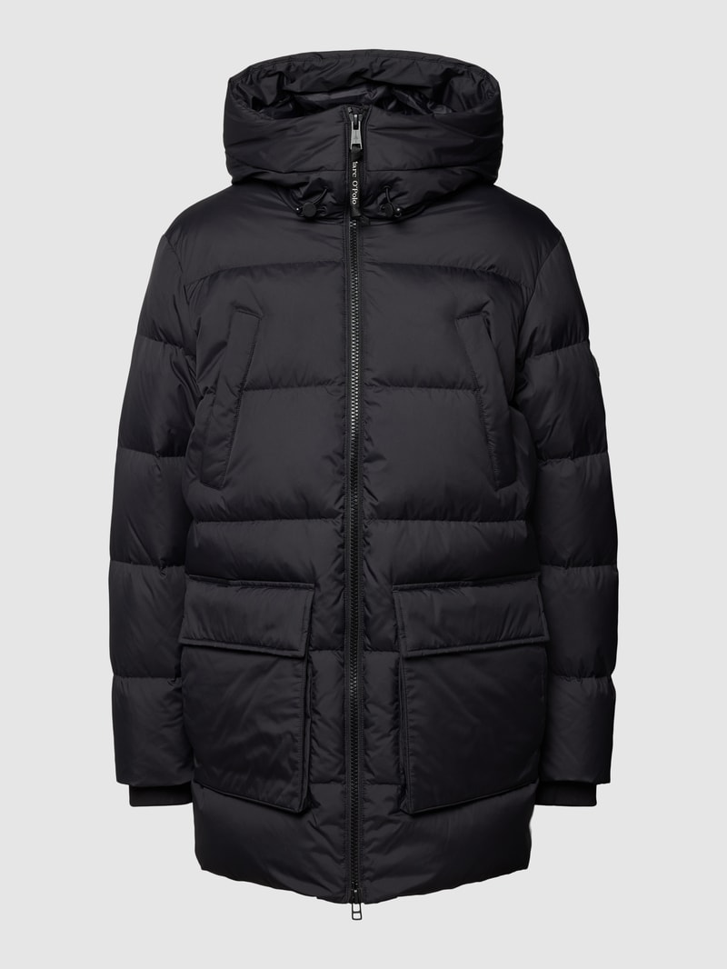 Daunenjacke mit Kapuze in schwarz