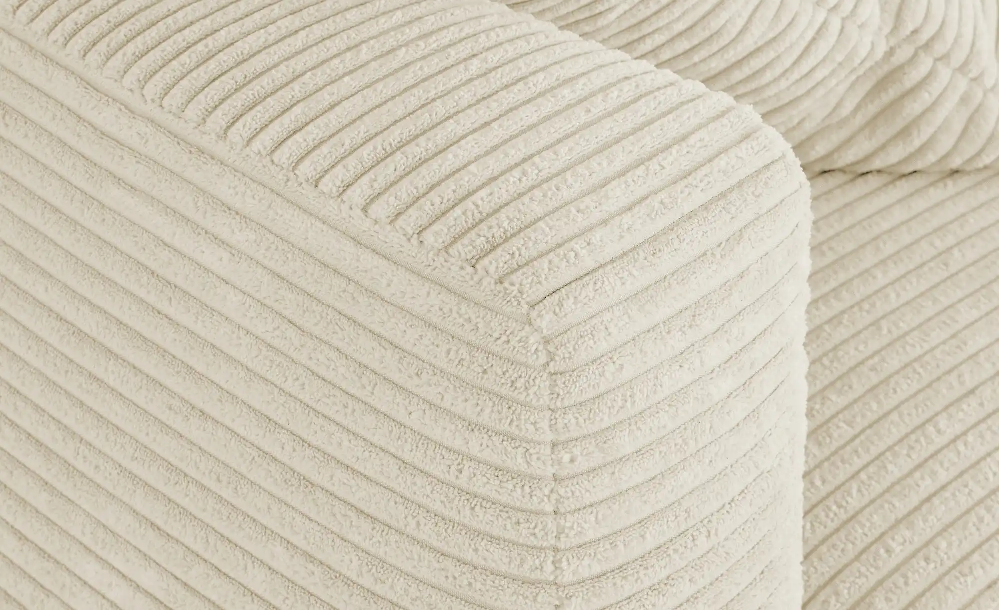 bobb Ecksofa mit Boxspringpolsterung