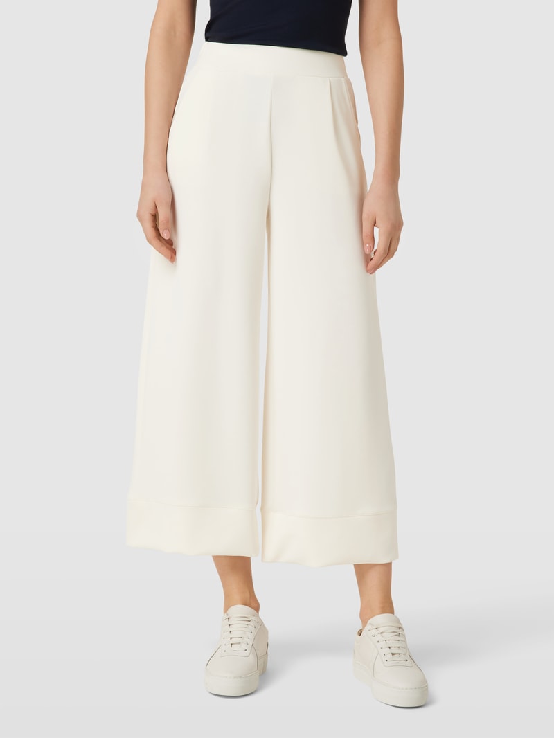 Stoffhose in verkürzter Passform in offwhite