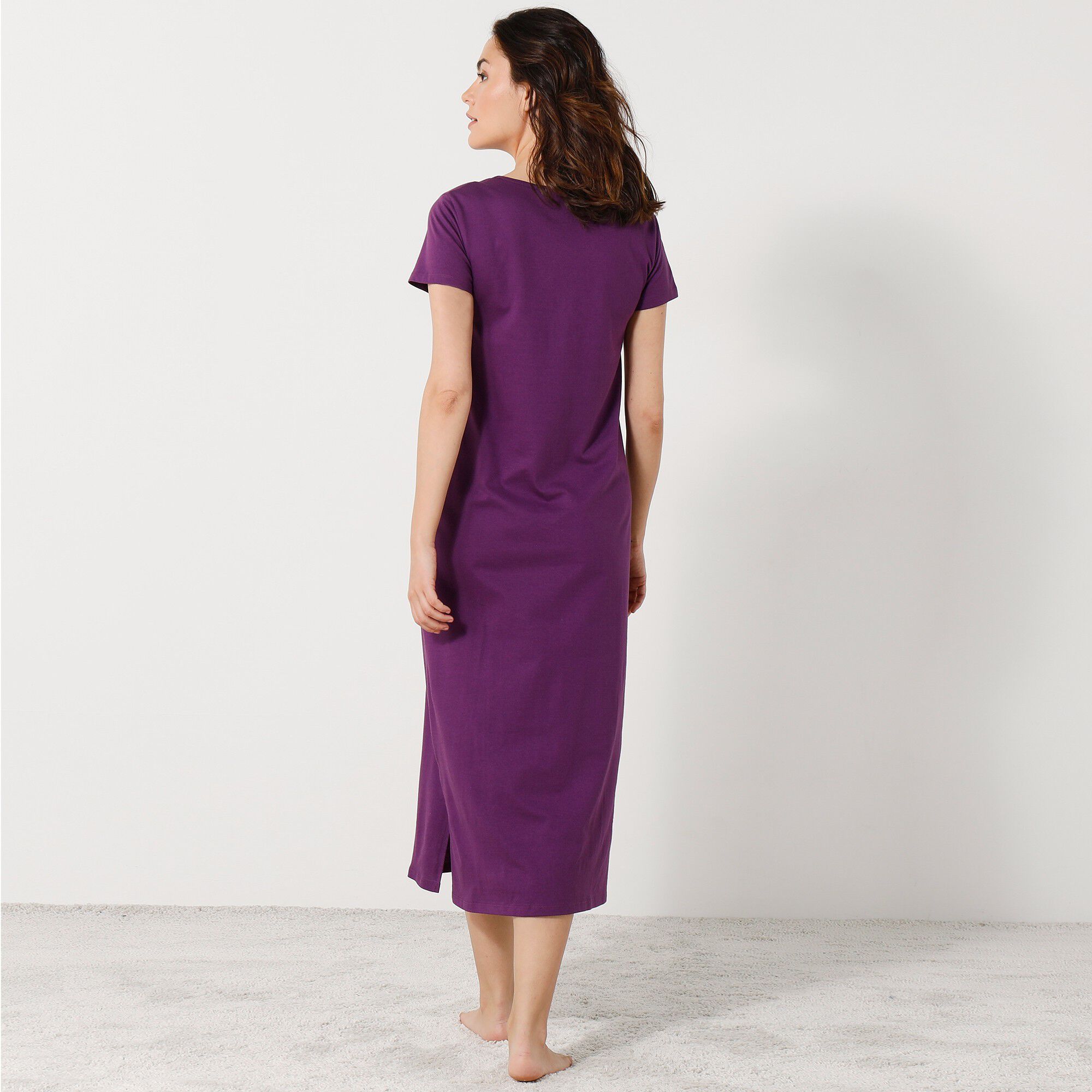 Chemise de nuit longue manches courtes motif «au naturel »