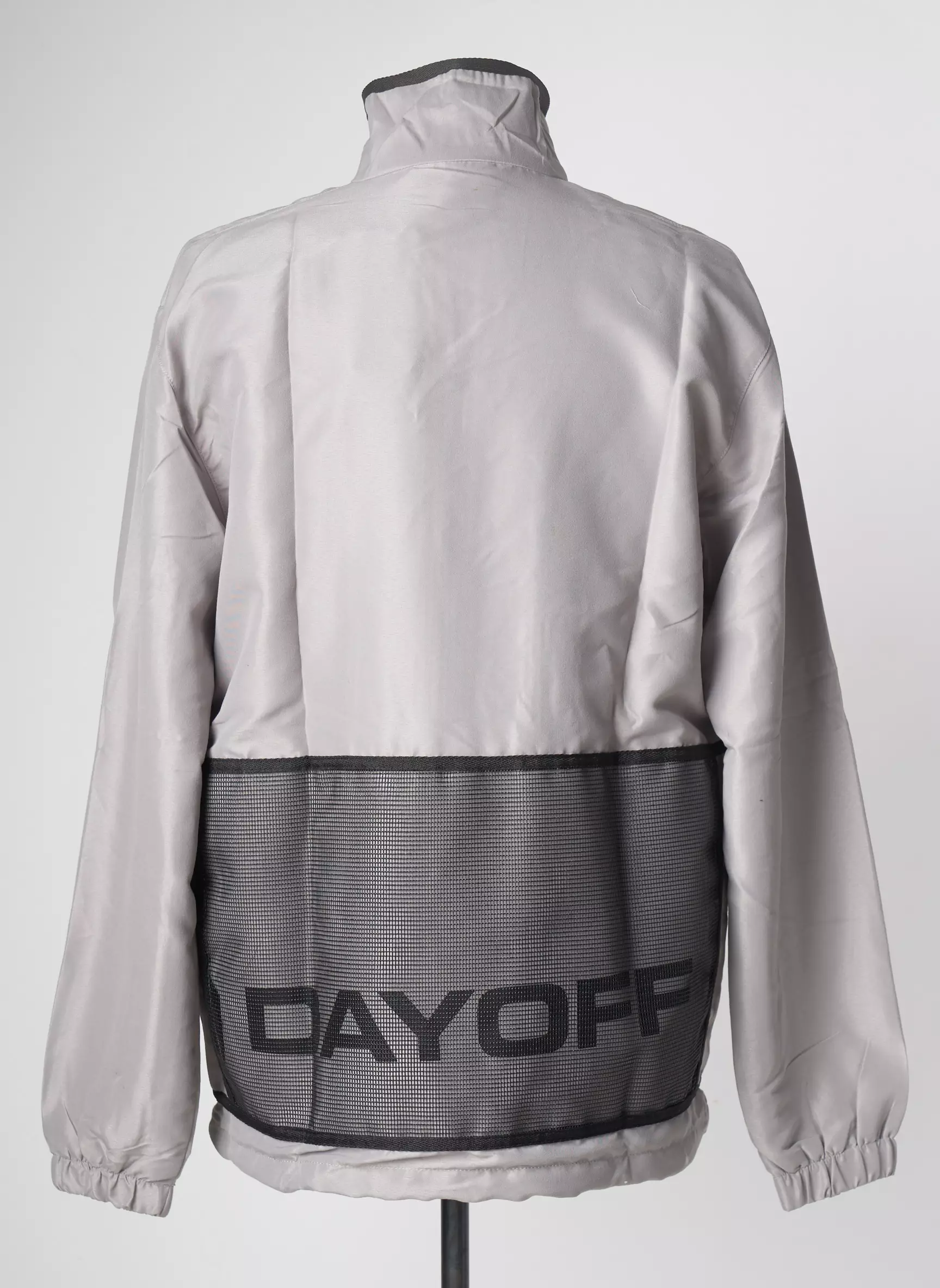 Dayoff Coupe Vents Homme couleur gris