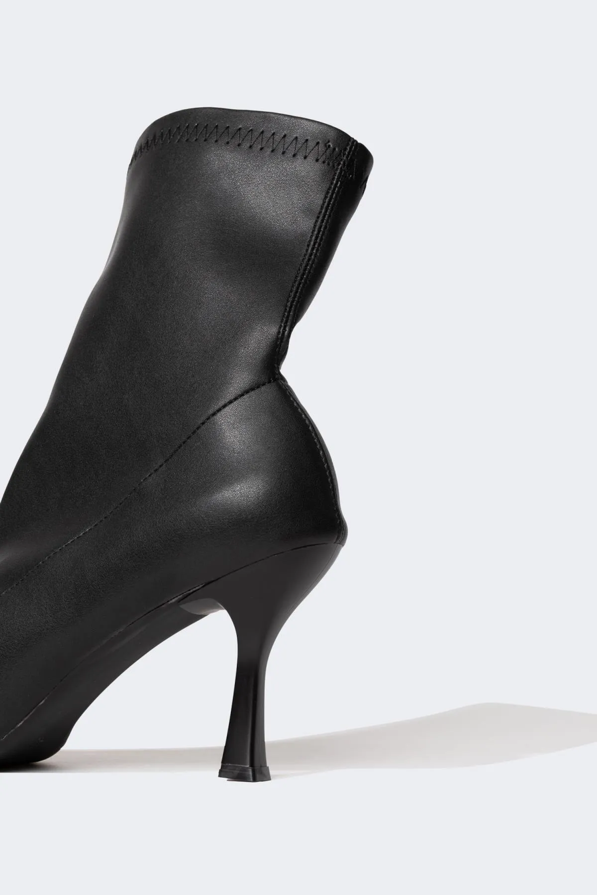 DeFacto  Damen-Winterstiefel aus Kunstleder mit hoher Sohle