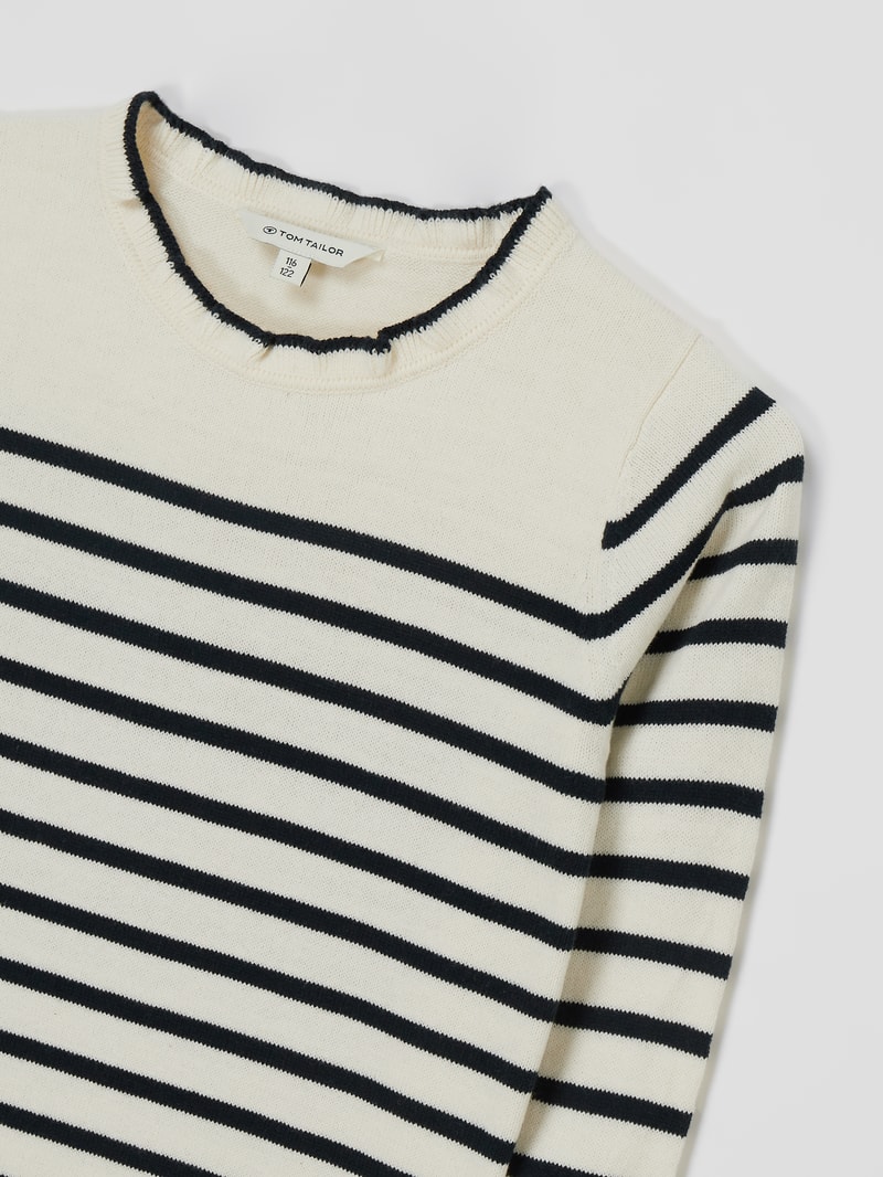 Pullover mit Rüschen in offwhite
