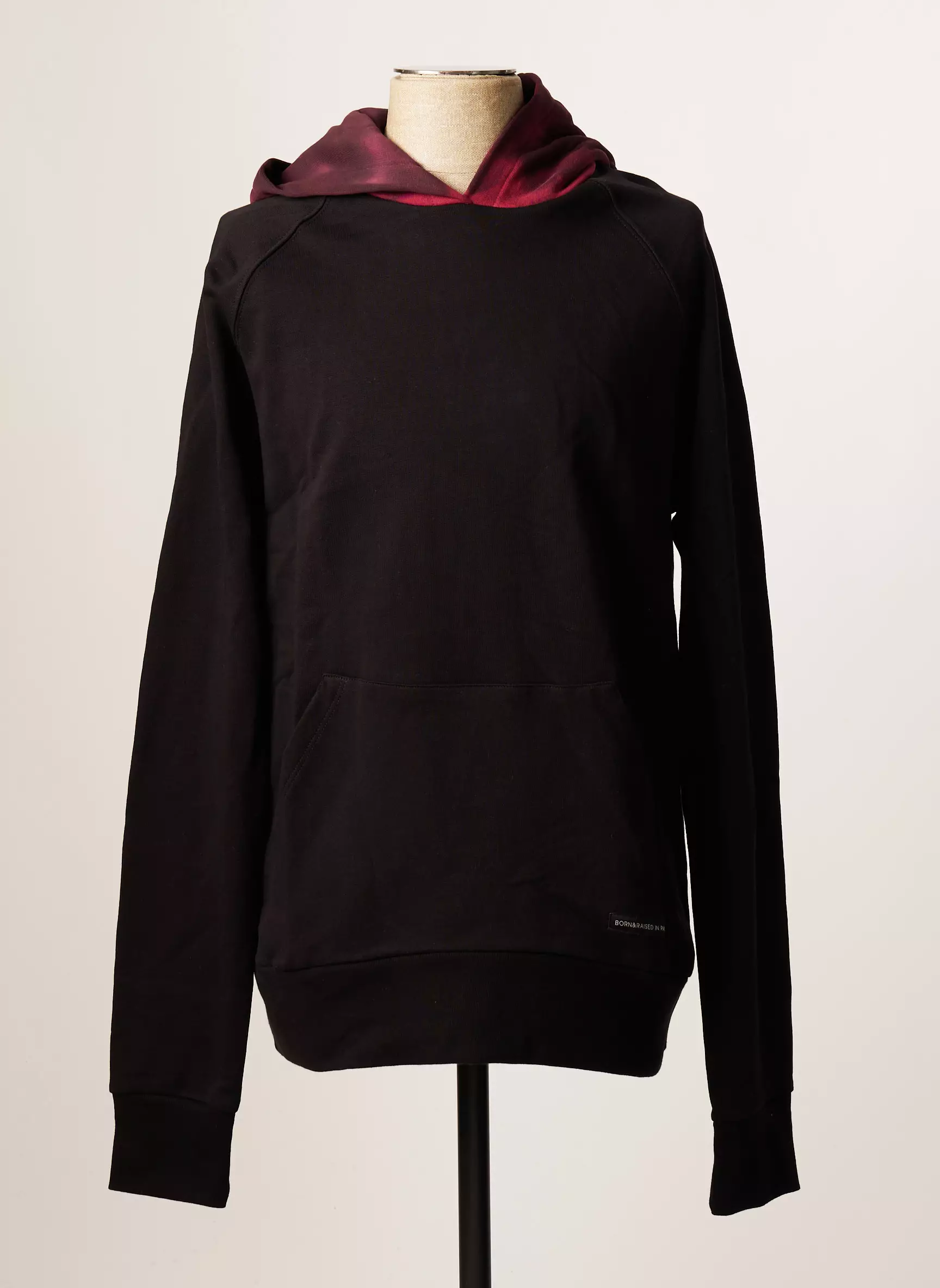 Defend Sweat Capuche Homme couleur noir