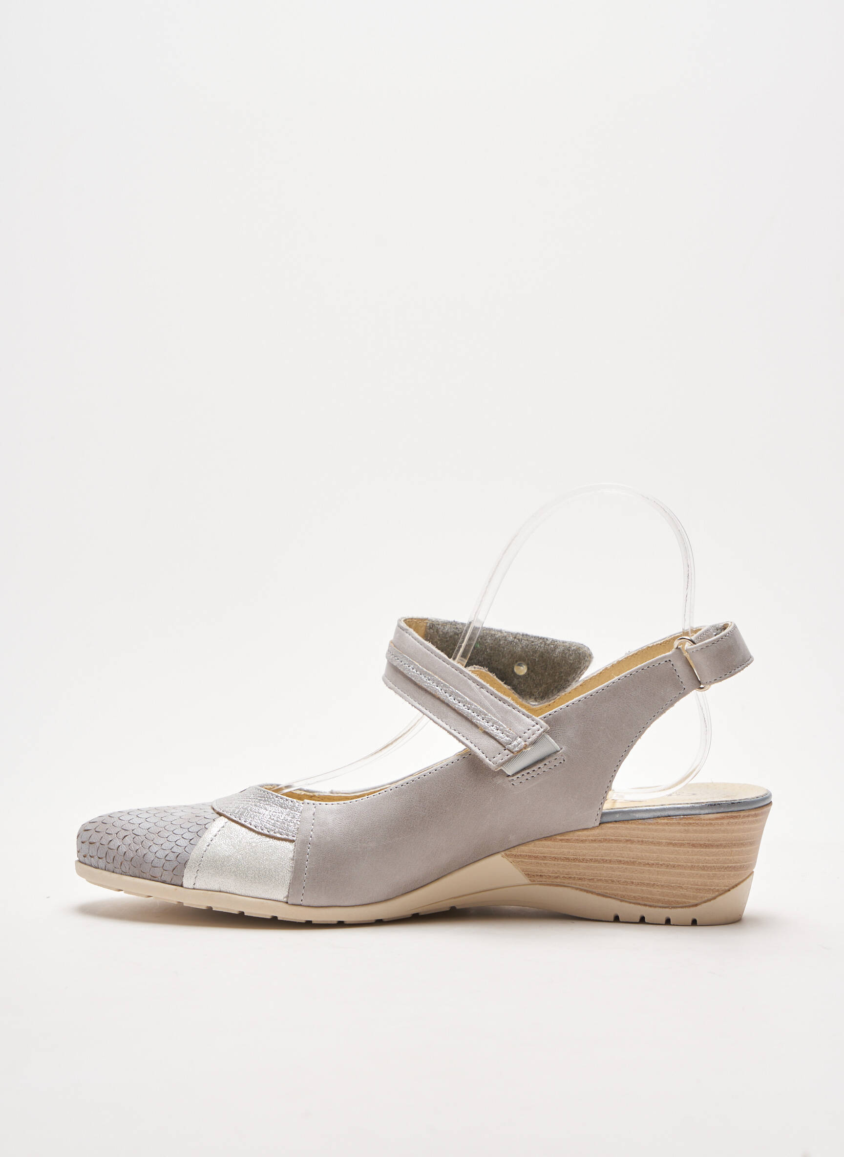 Geo Reino Sandales Nu Pieds Femme couleur gris