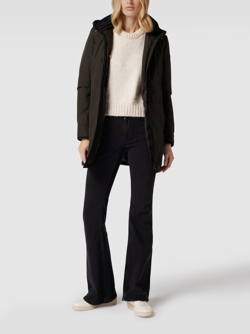 Jacke mit Label-Applikation Modell 'Westwind' in olivgrün