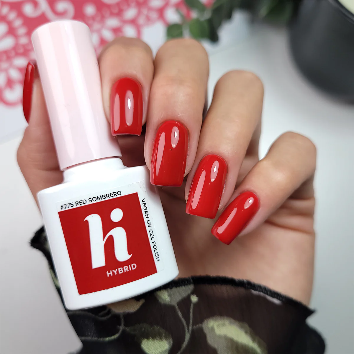 UV Gel Polish Fiesta polutrajni lak za nokte - lak za nokte s efektom gela
