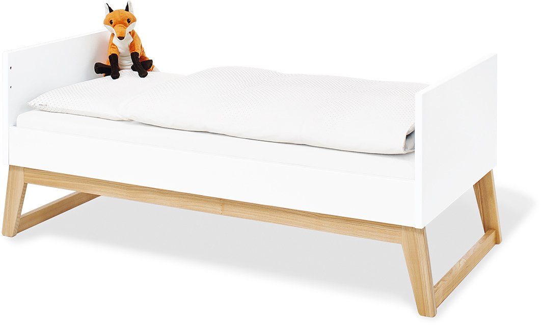 Pinolino® Babyzimmer-Komplettset Bridge, (Set, 3-St., Kinderbett, Kleiderschrank, Wickelkommode), breit, groß; mit Kinderbett, Schrank und Wickelkommode; Made in Europe