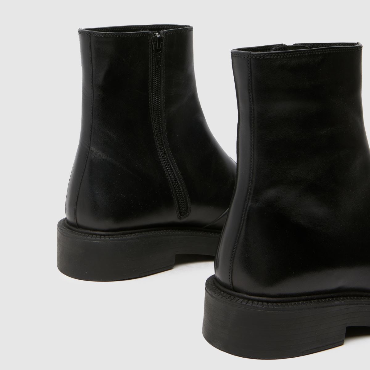 Schuh Dexton bőr csizma fekete színben
