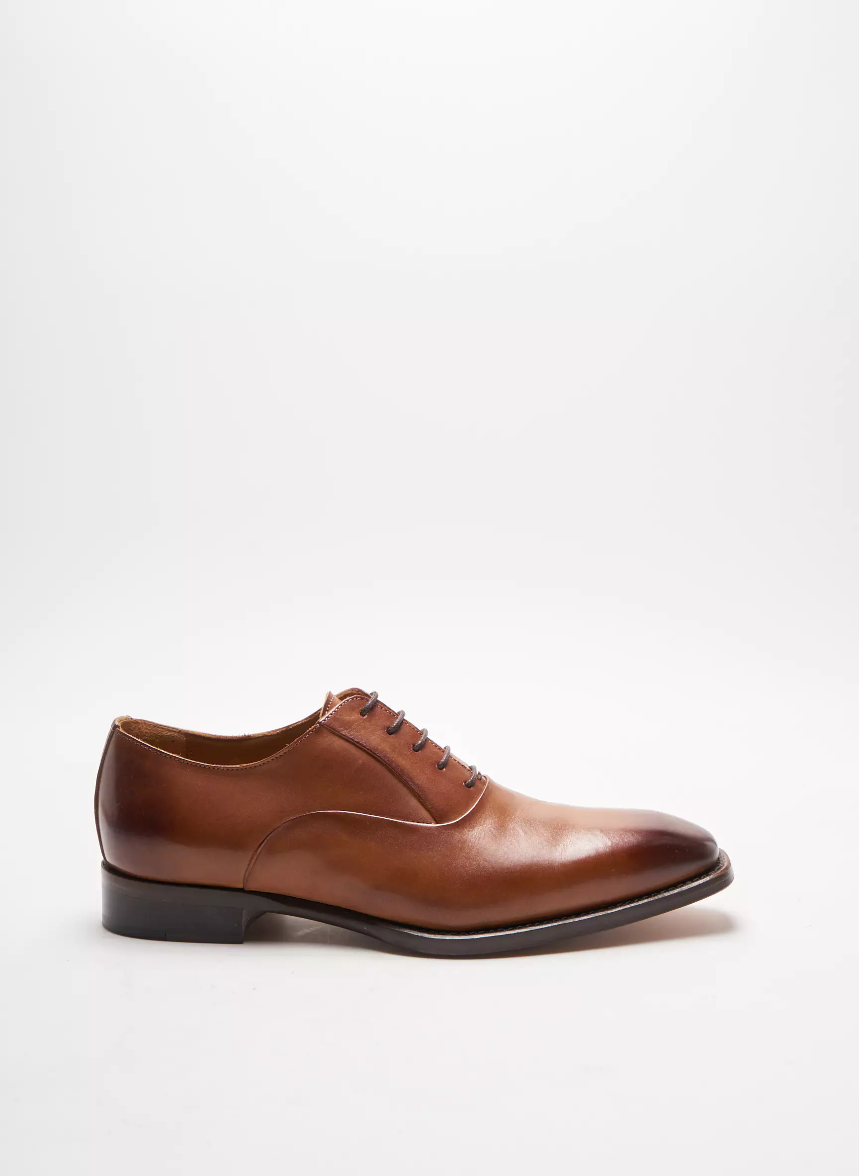 Marvin Co Luxe Derby Homme couleur marron