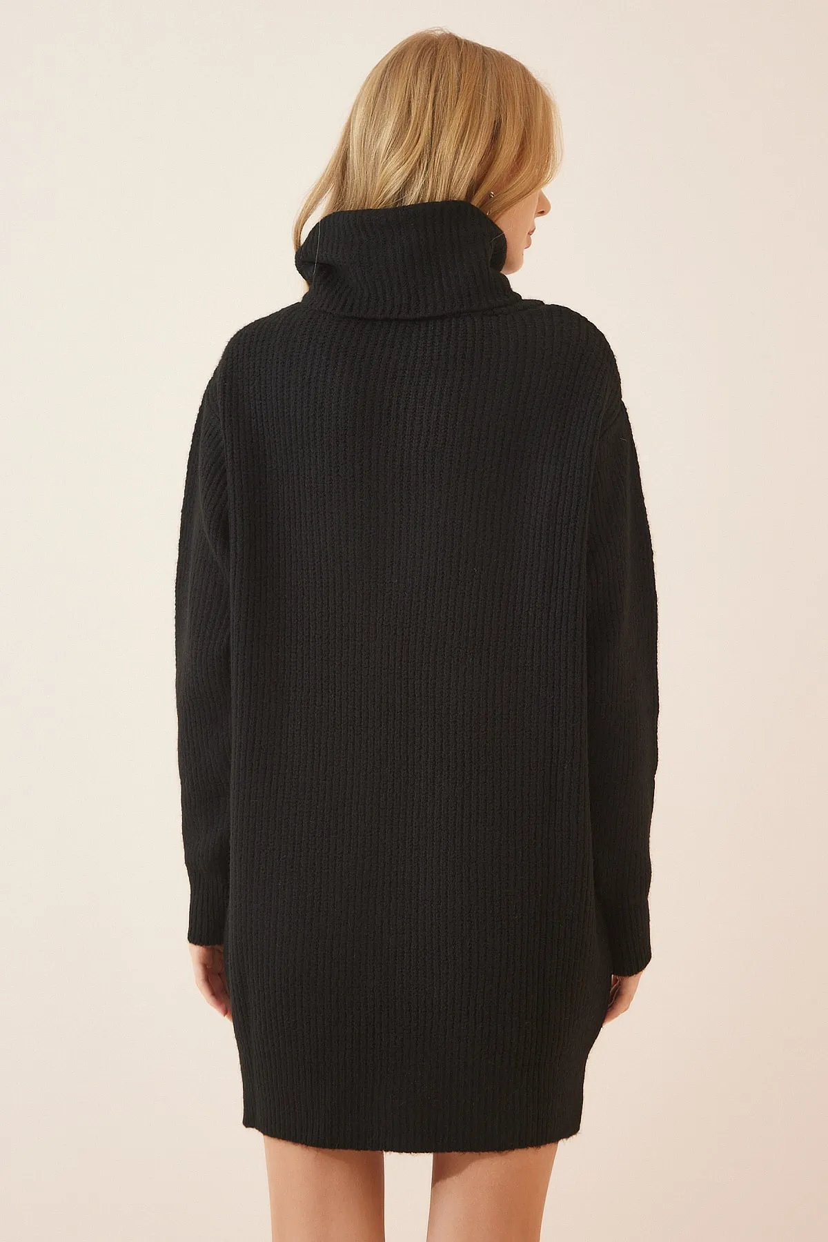 Happiness İstanbul  Schwarzes Rollkragen-Mini-Strickkleid für Damen ER00038