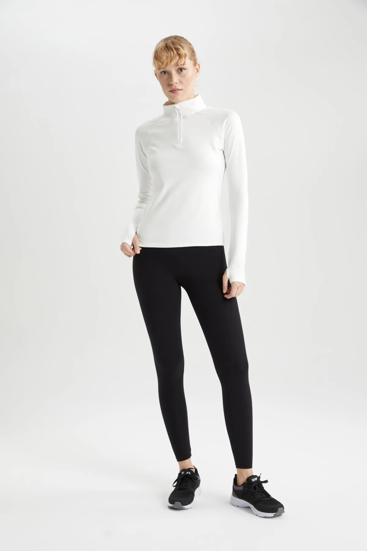 DeFacto  Sporttights - Fit Waist, Modell B0920ax23au