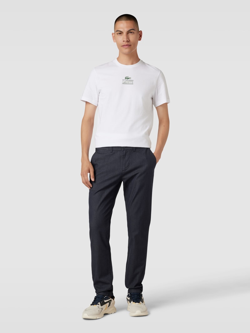 Slim Fit Chino mit Strukturmuster in schwarz