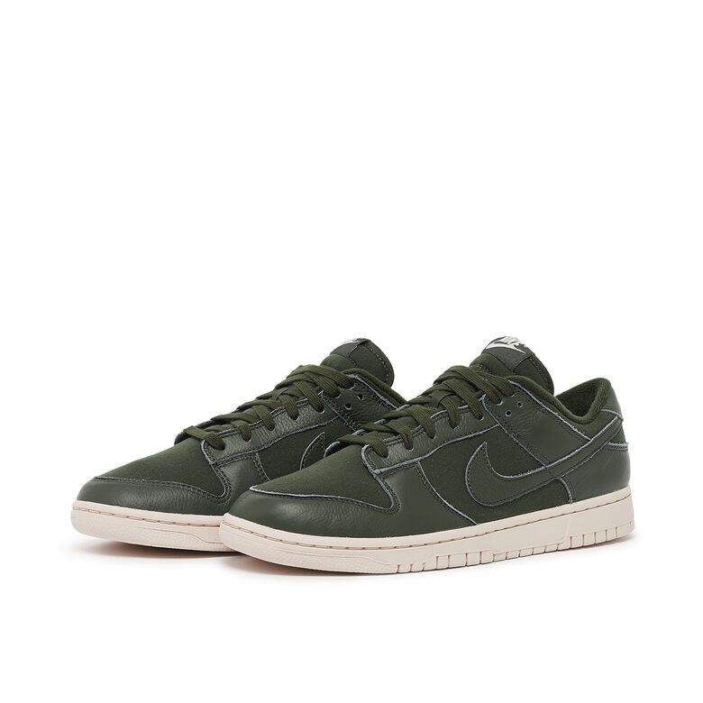 NIKE Wmns Dunk Low Premium 