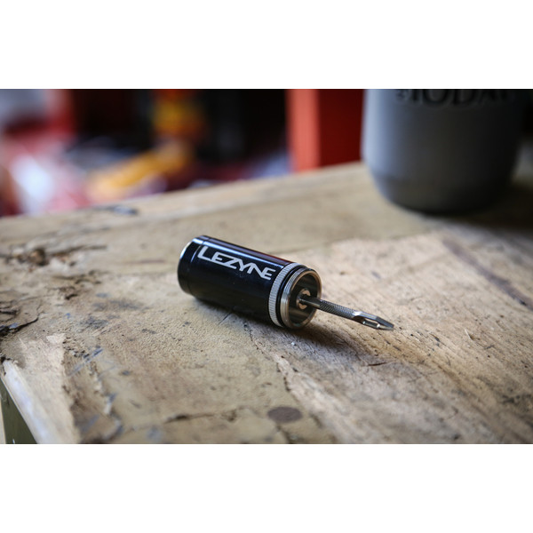 TUBELESS KIT - Fahrradwerkzeug