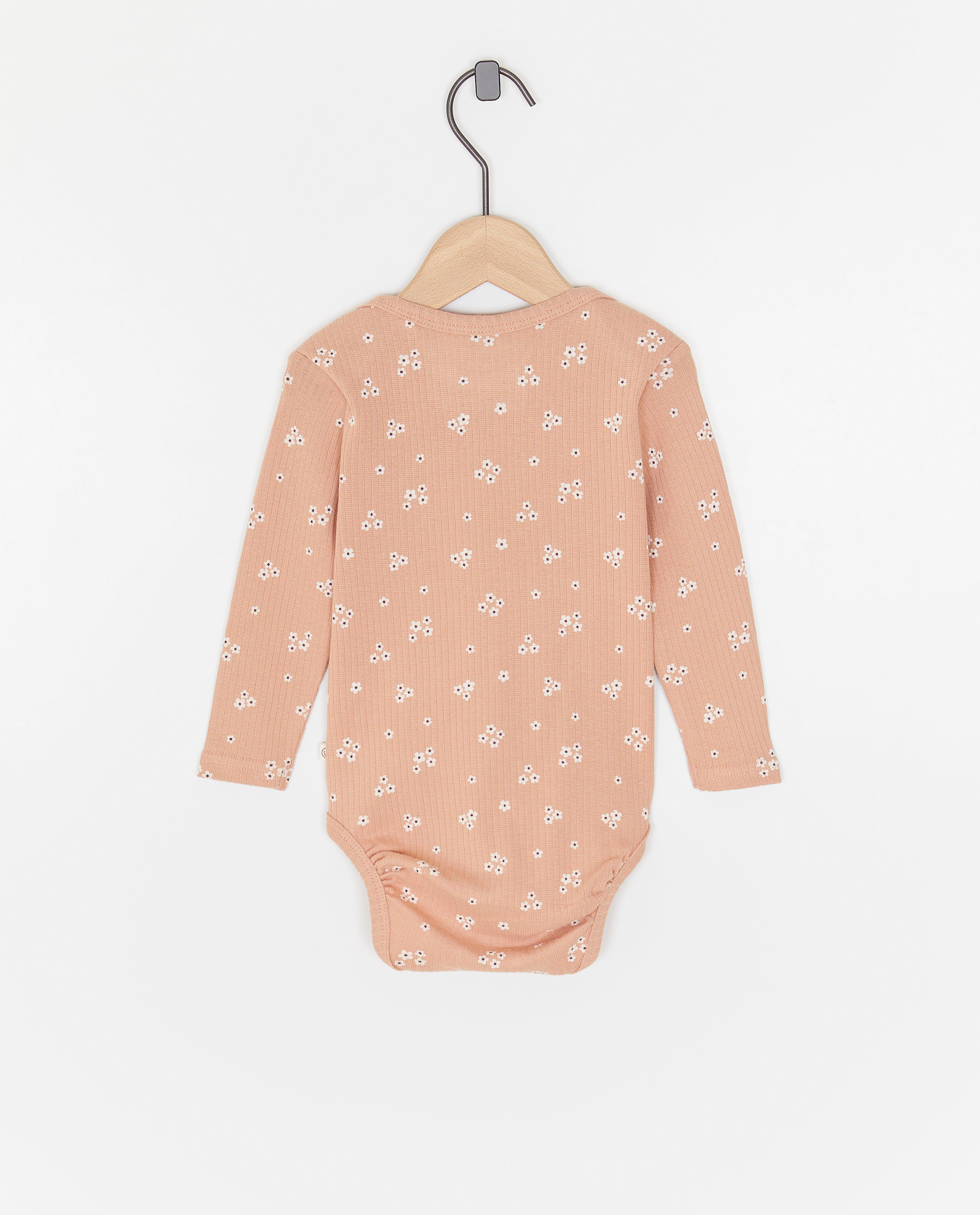Salopetă roz cu guler tip plic din bumbac organic Cuddles and Smiles