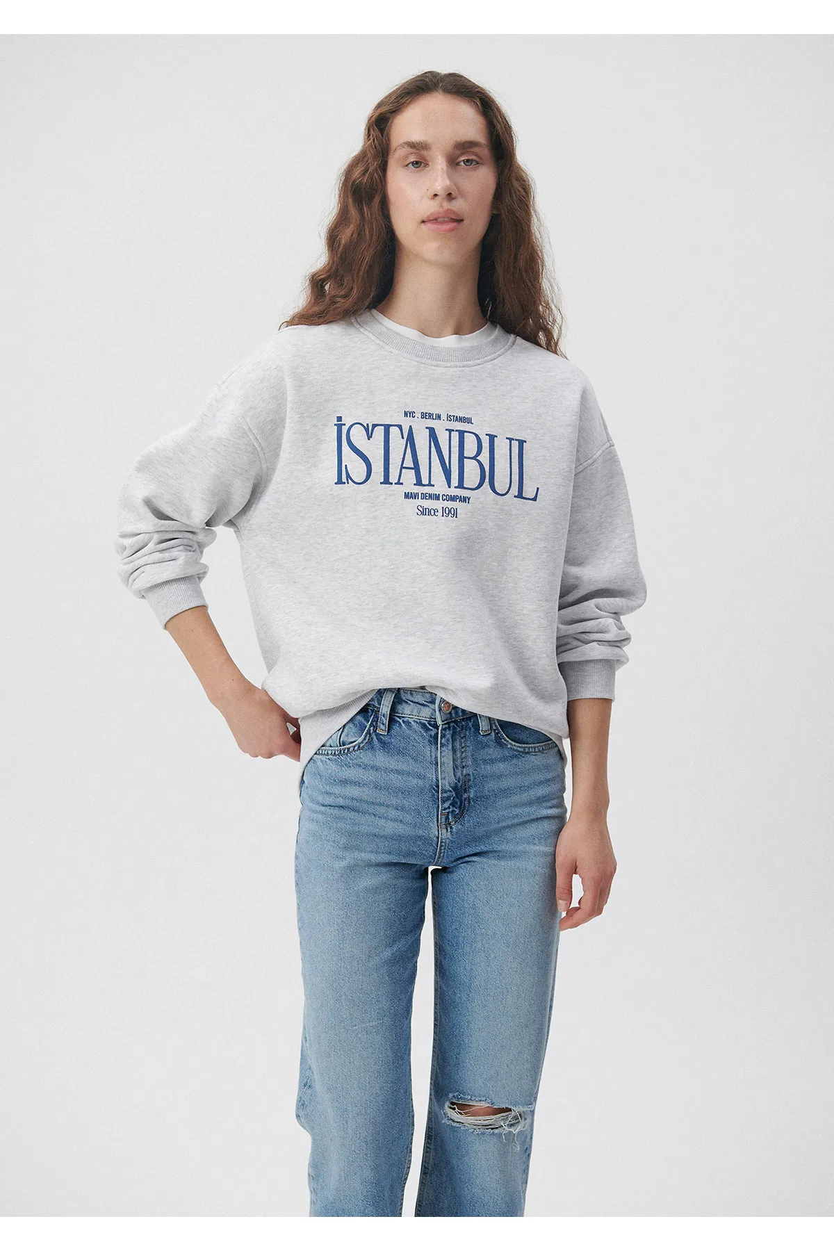 Mavi  Graues Sweatshirt mit Istanbul-Aufdruck 1612006-82816