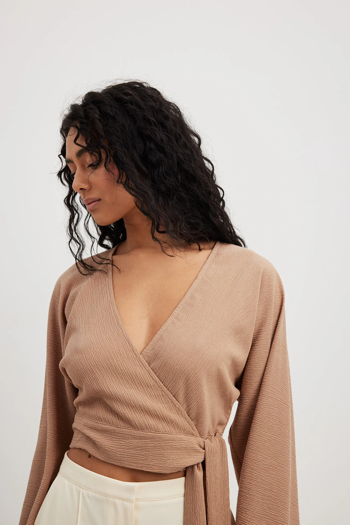 Strukturierte Wickelbluse