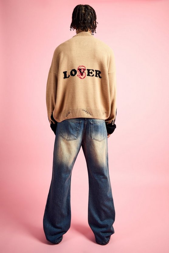 Lockere Schlagjeans mit Applikation