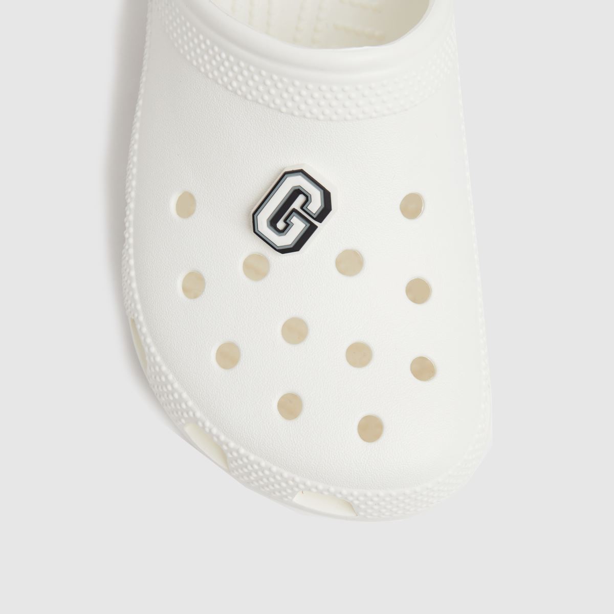 Crocs fehér és fekete jibbitz g betű