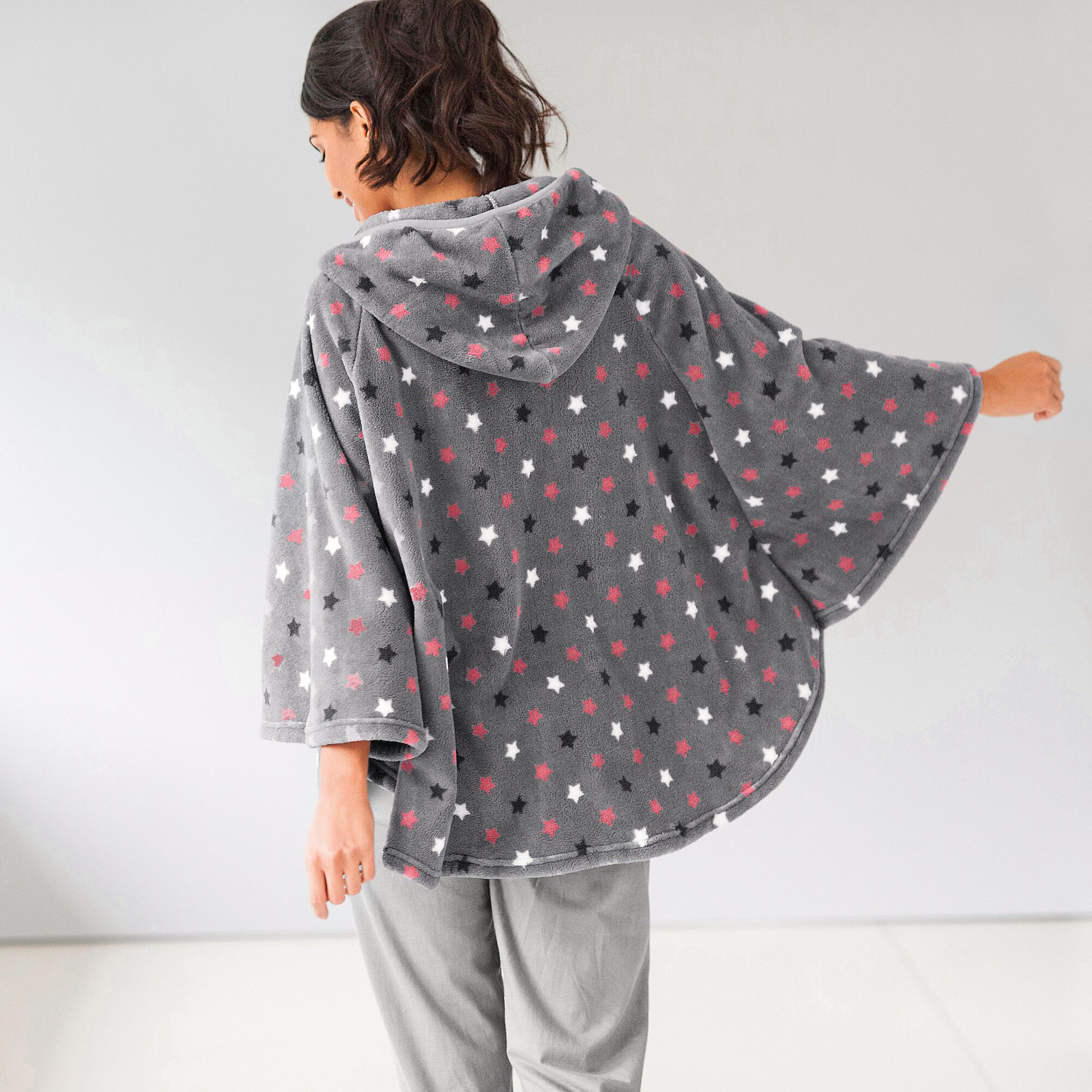 Poncho à capuche, maille polaire toucher peluche