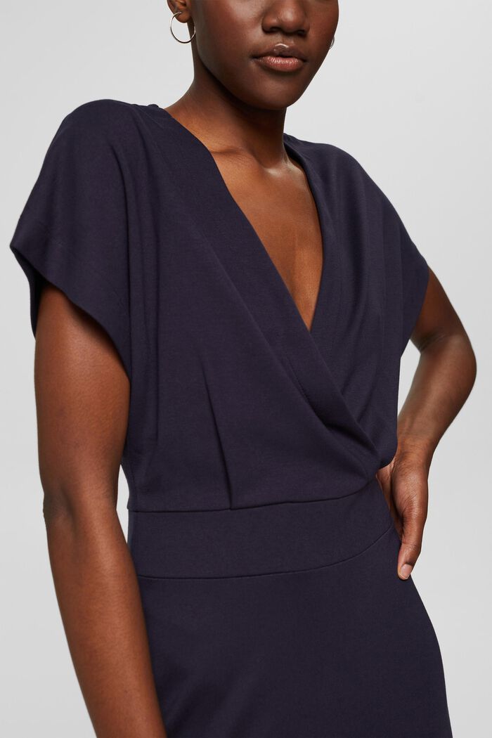 Jerseykleid in Wickeloptik