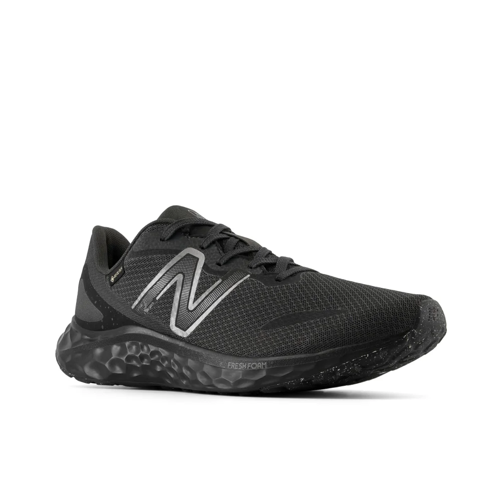 New Balance Fresh Foam Arishi v4 GTX MARISGB4 / schwarz