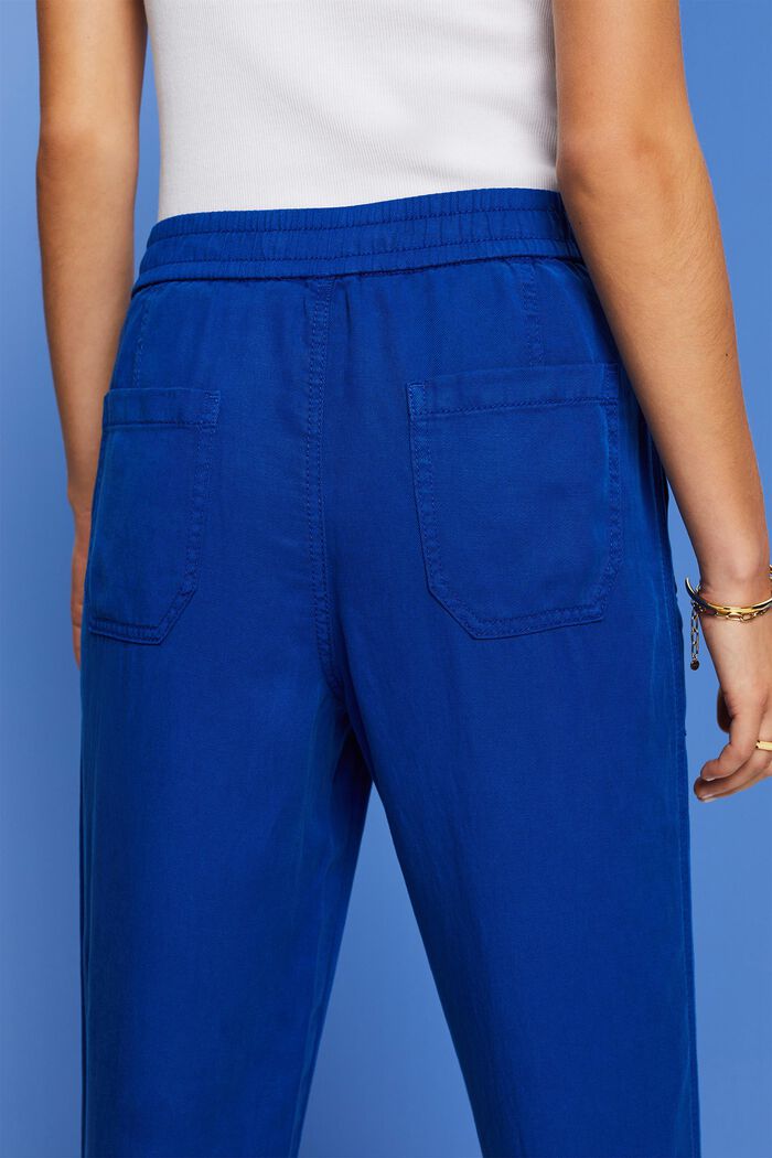 Pants woven