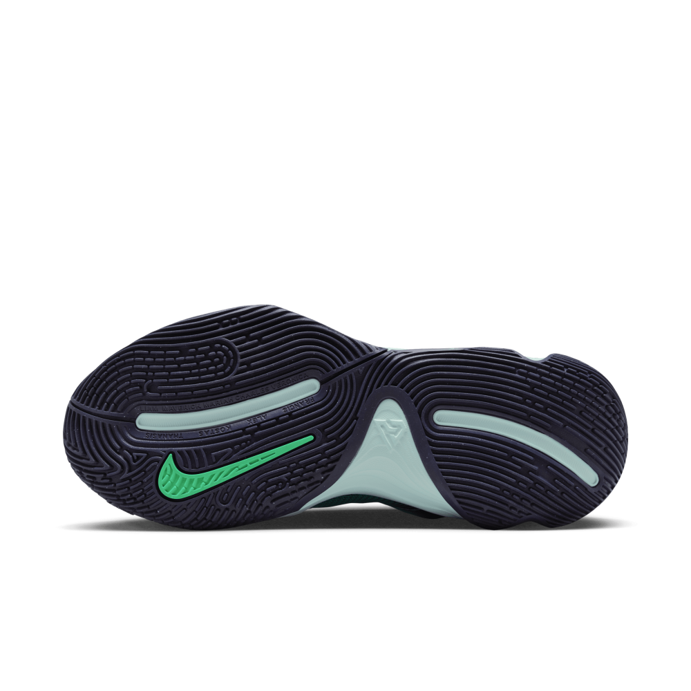 Nike Giannis Immortality 3 DZ7533-301 / grün