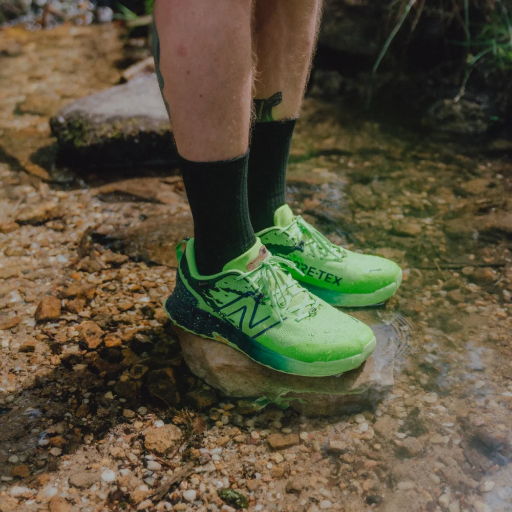 New Balance Fresh Foam Hierro V7 GTX MTHIERL7-D / grün
