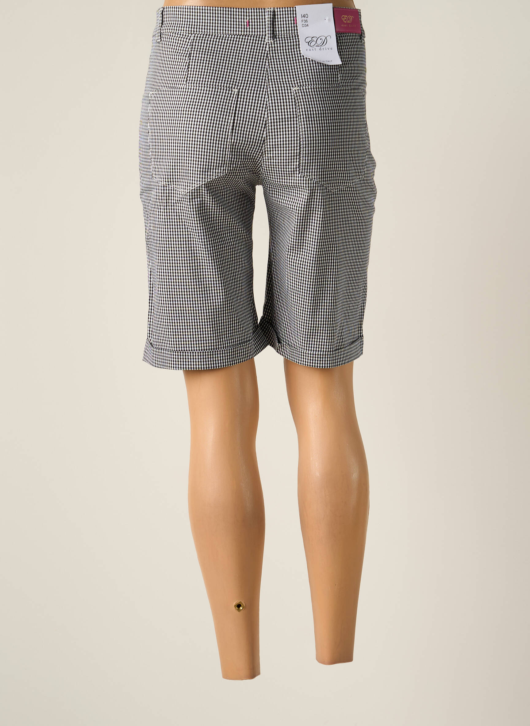 East Drive Bermudas Femme couleur noir