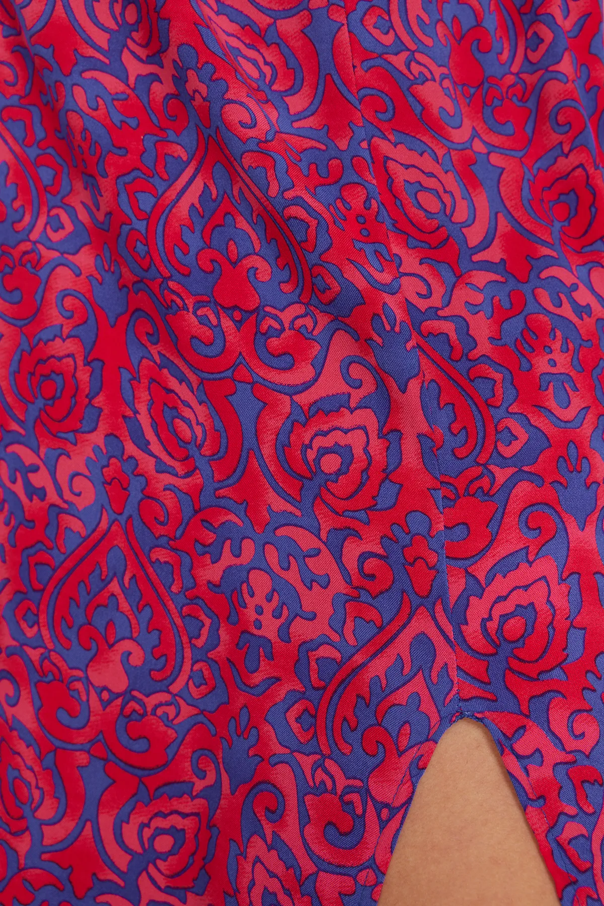 Trendyol Collection  Fuchsiafarbenes A-Linien-Midikleid aus Webstoff mit Blumenmuster, Zweireiher-Kragen TWOSS24EL00913