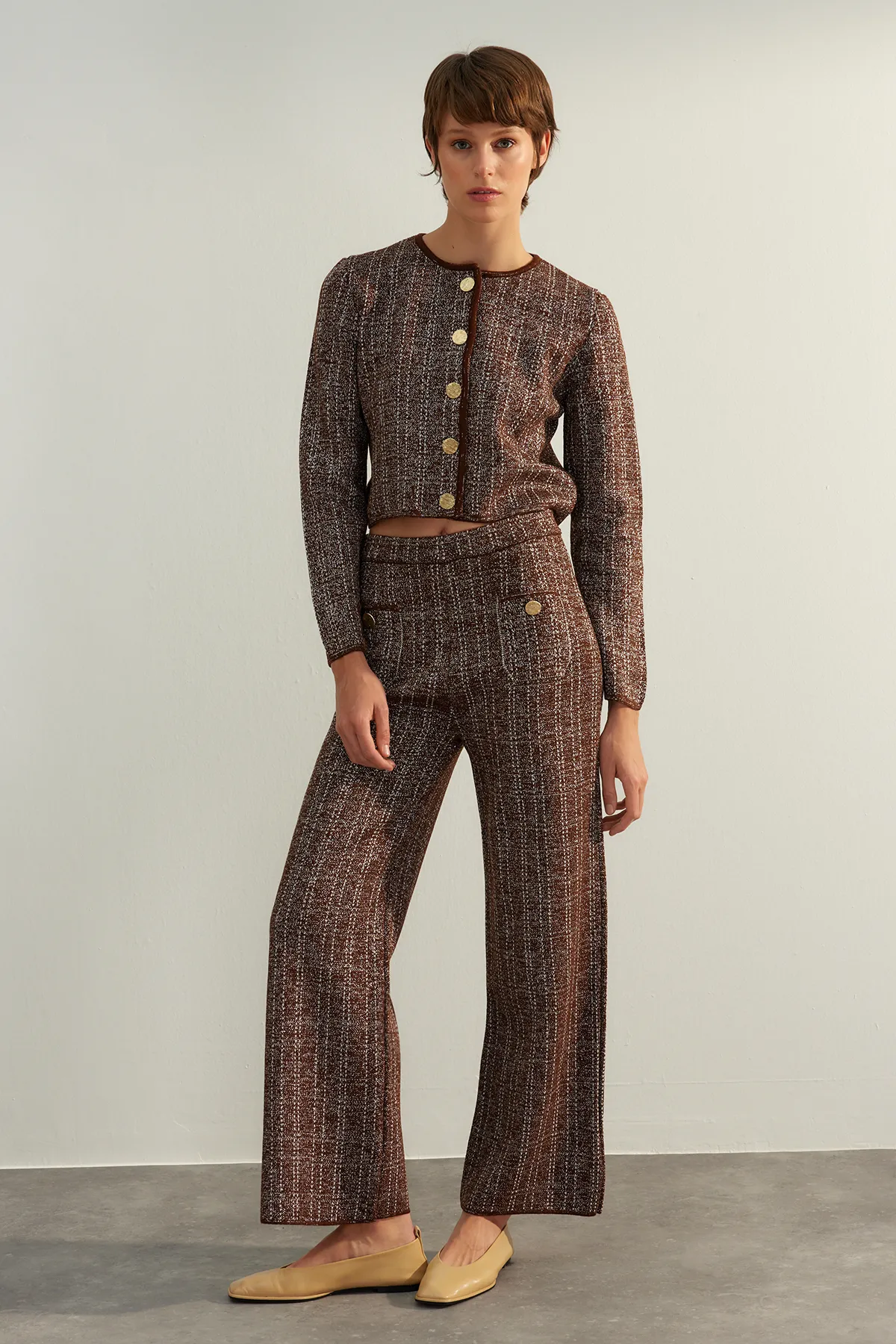 Trendyol Collection  Braune Lurex-Strickhose in limitierter Auflage TWOAW24PL00231