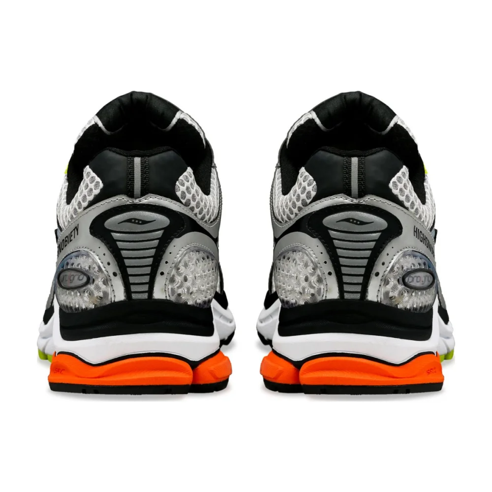 Saucony x Highsnobiety Pro Grid Triumph 4 S70821-2 / grau