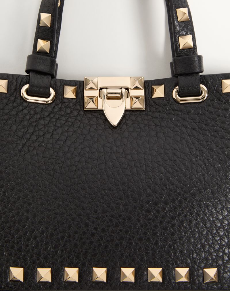 Mini Rockstud indkøbstaske i granatrødt kalveskind