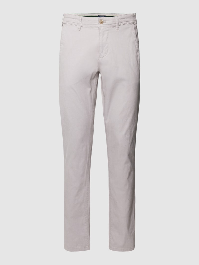 Chino mit Eingrifftaschen in sand
