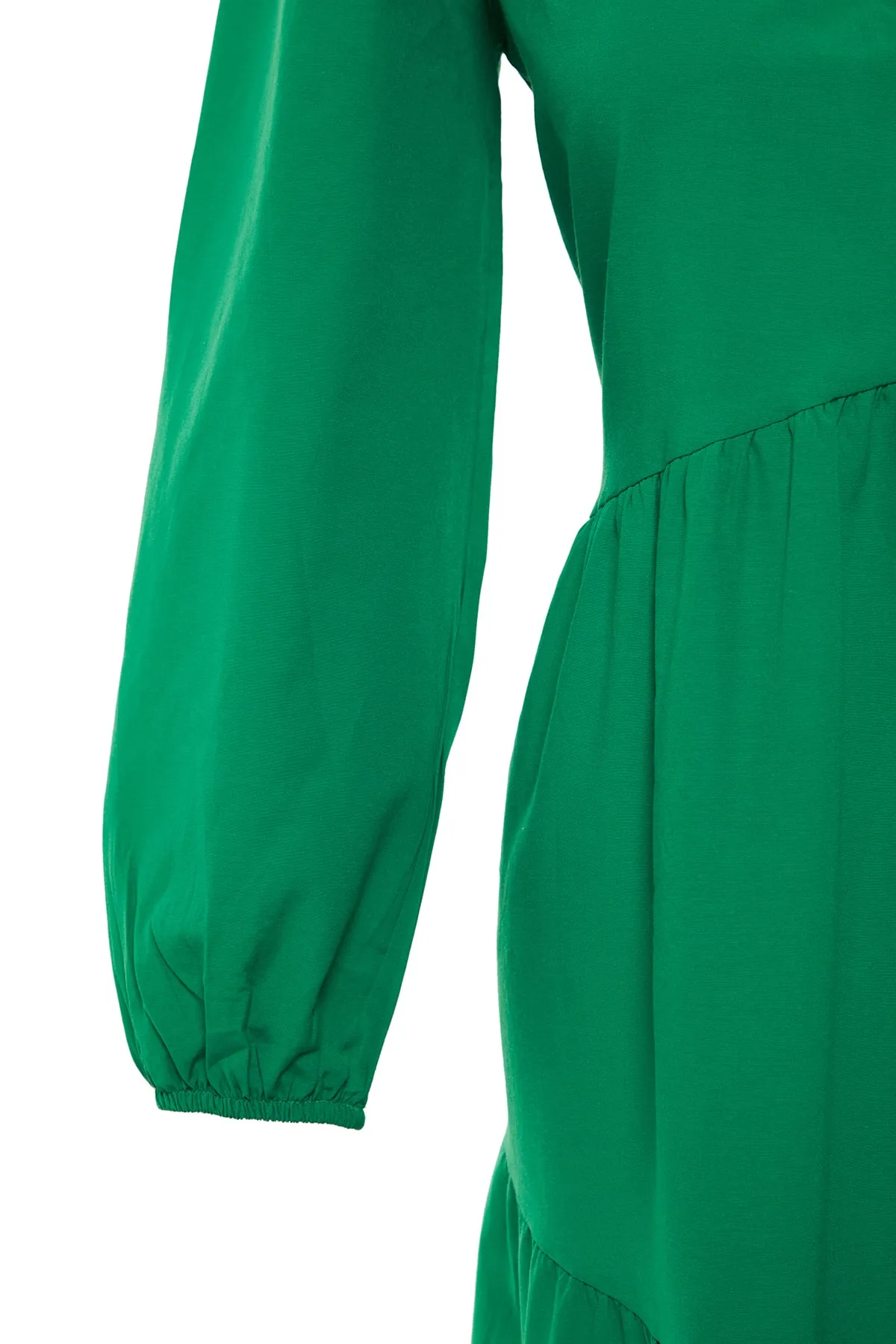 Trendyol Modest  Grünes, gewebtes Baumwollkleid mit weitem Schnitt und Raffung TCTSS21EL3470
