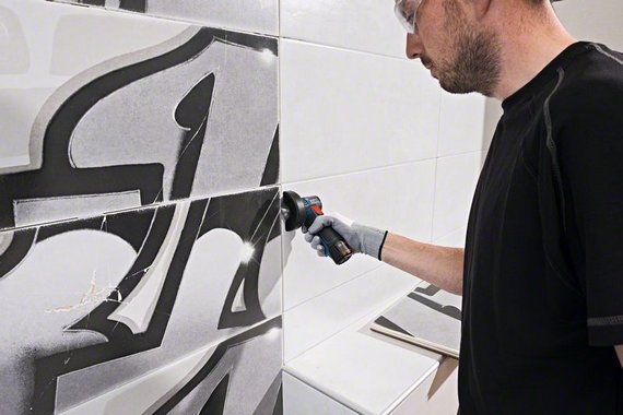 Polizor unghiular fără fir Bosch Blue 06019F200B GWS 12V-76 12V 3.0Ah Li-Ion în L-Boxx