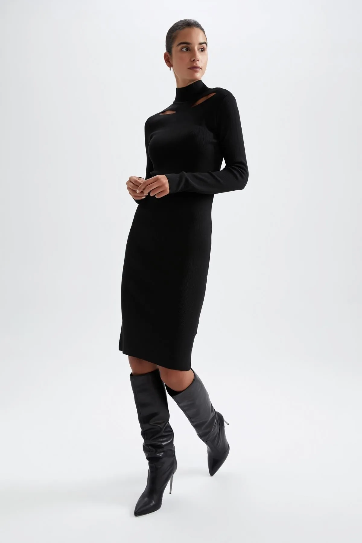DeFacto  Tailliertes, geripptes Kleid