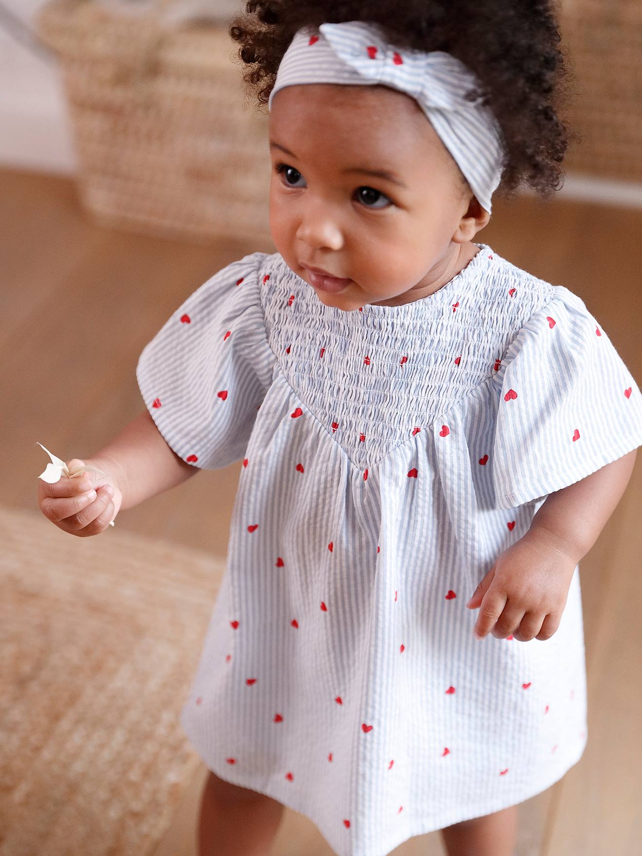 Vertbaudet Baby-Set aus Seersucker: Kleid, Shorts & Haarband - blau gestreift