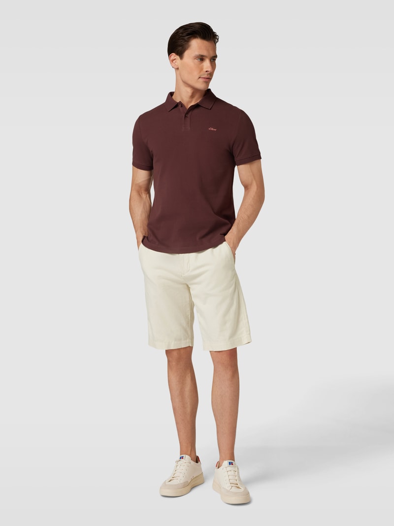 Chino-Shorts mit französischen Eingrifftaschen in offwhite