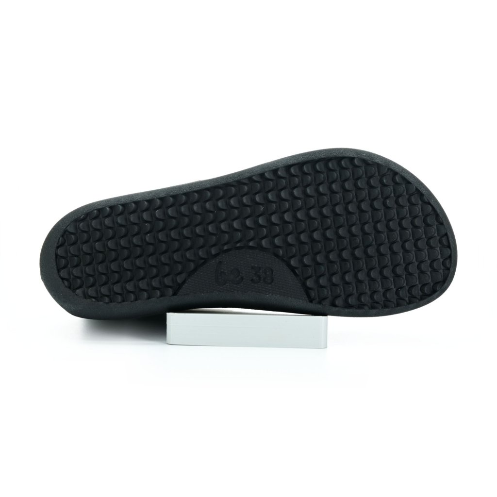 Be Lenka Entice Neo All Black  Chelsea Barfußschuhe