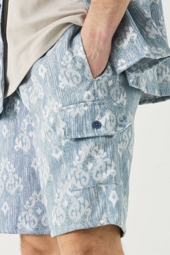 Tall strukturierte Cargo-Shorts mit elastischem Bund