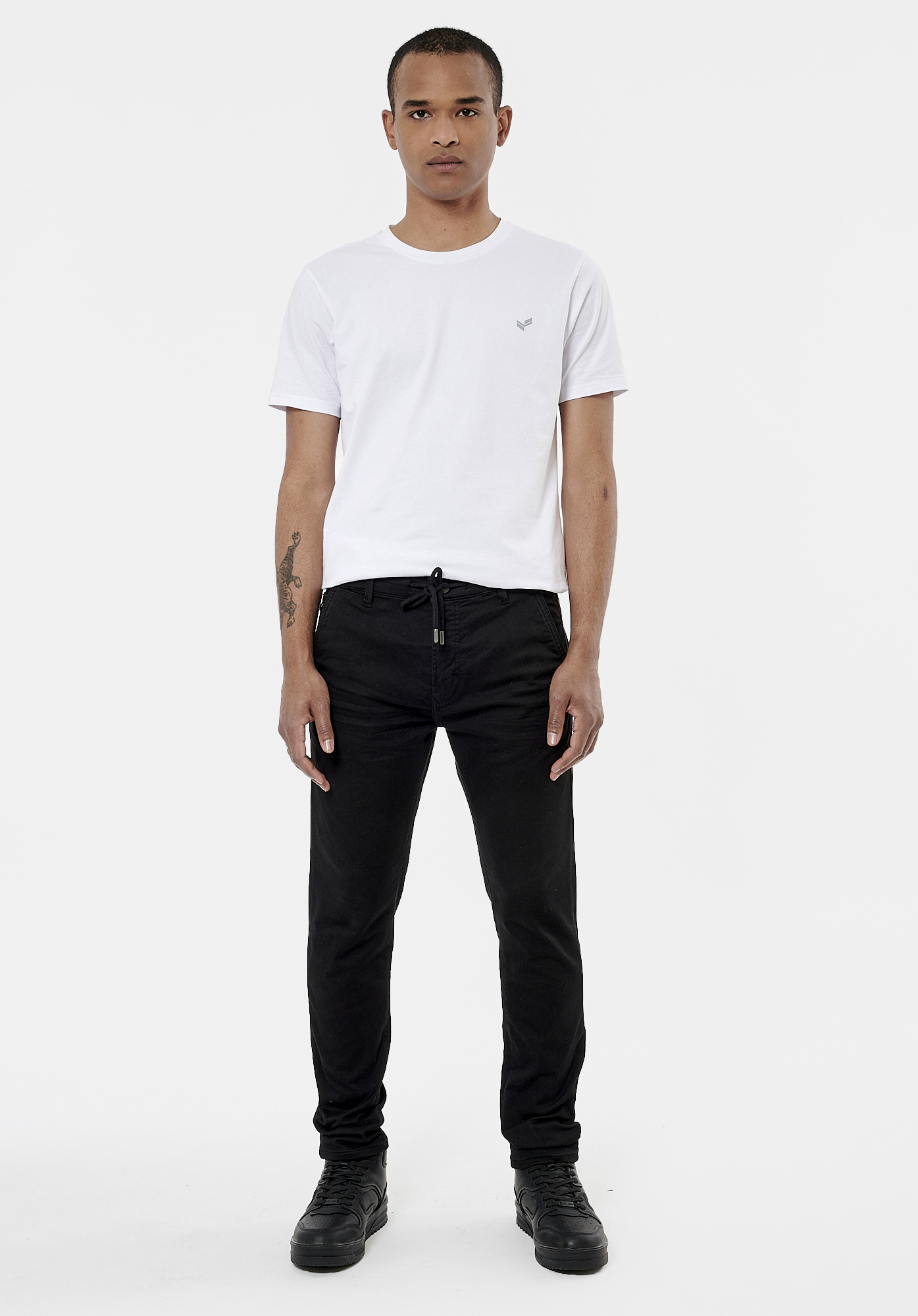 IRWIX  Jean slim relaxed noir homme