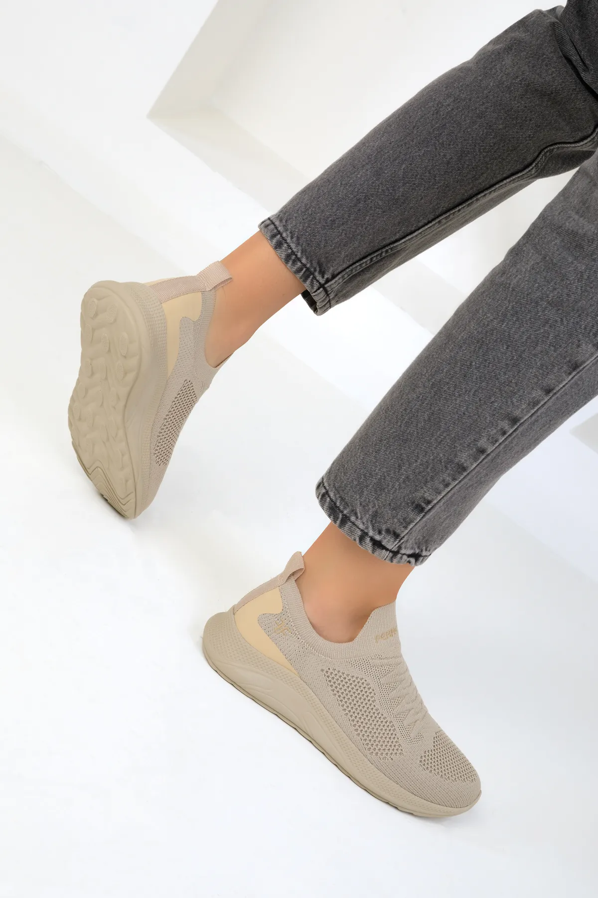 SOHO  Beige Damen Sneakers 16979