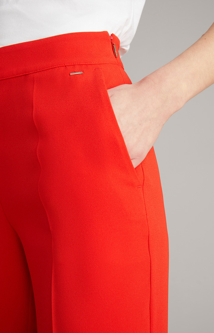 Crêpe-Marlenehose in Rot