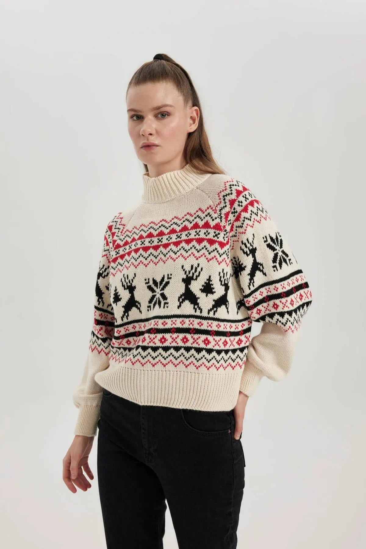DeFacto  Rollkragenpullover mit halbem Neujahrsthema