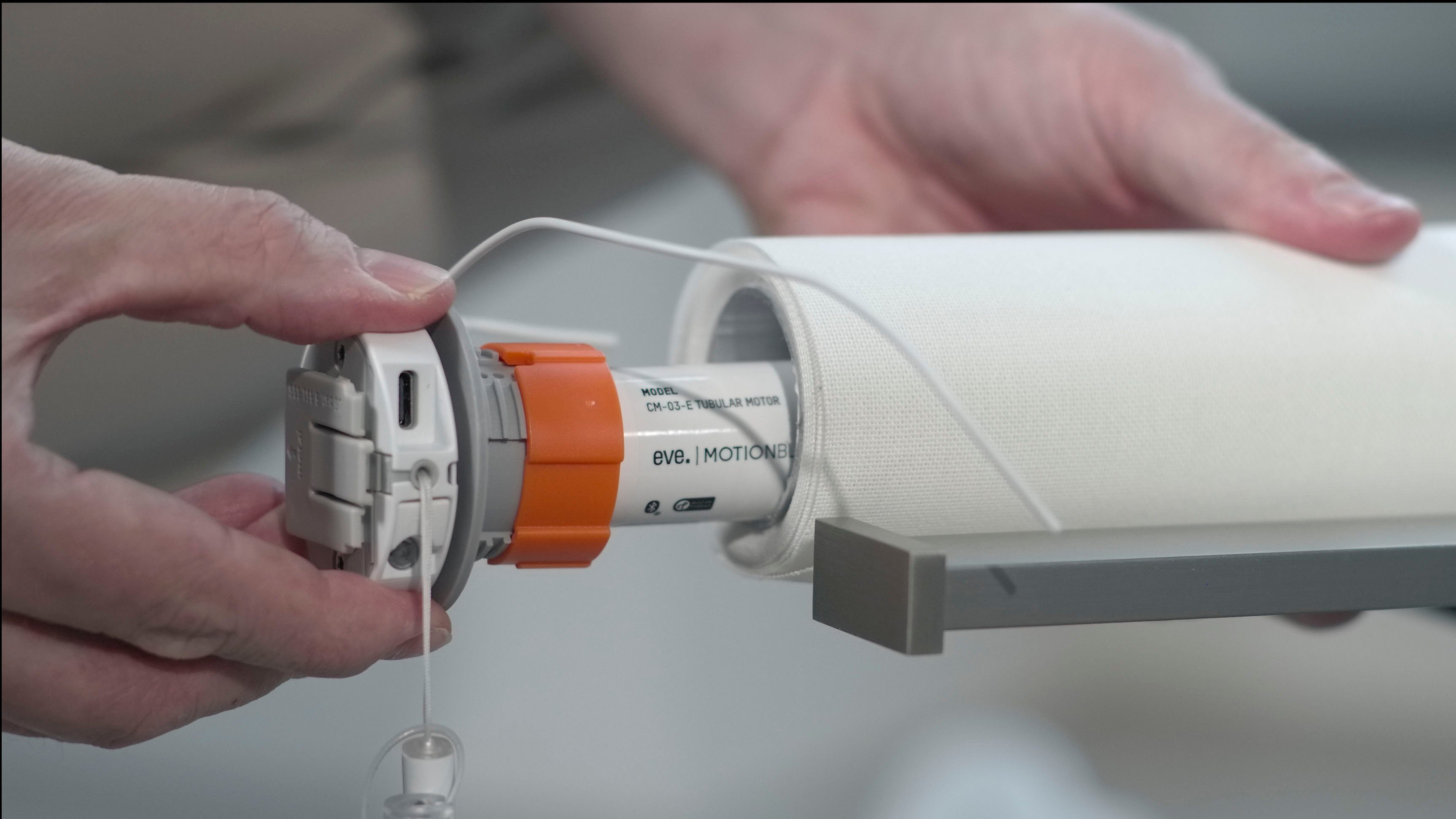 EVE MotionBlinds Upgrade Kit für Rollos Smart-Home-Station