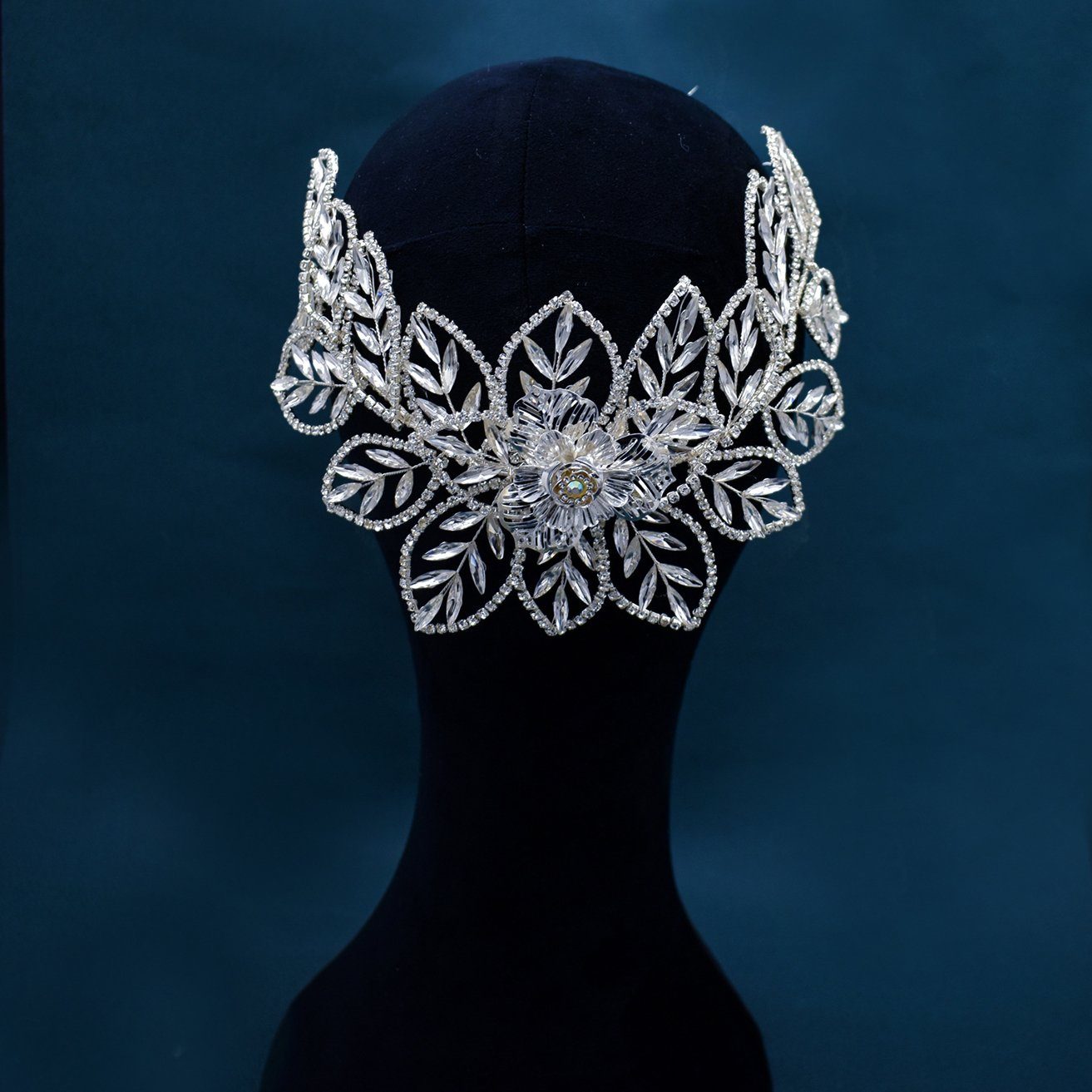 HOHEA H Haarband Silberner Haarschmuck, Blumenhaarnadeln, Kristallkrone, 1-tlg., Silberne Haaraccessoires sind elegante Haaraccessoires für Frauen, Kristall-Stirnband, Hochzeits-Haarschmuck, Braut-Haarschmuck