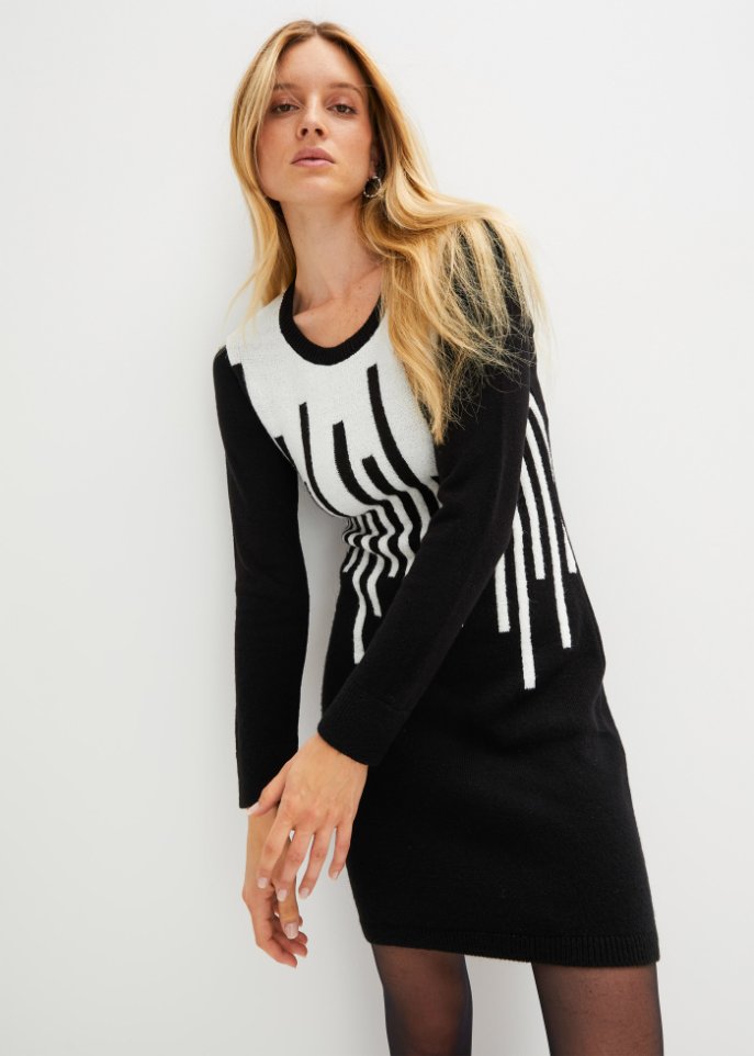 gemustertes Strickkleid